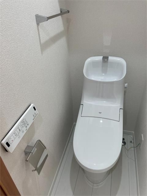 トイレ　同施工会社参考写真