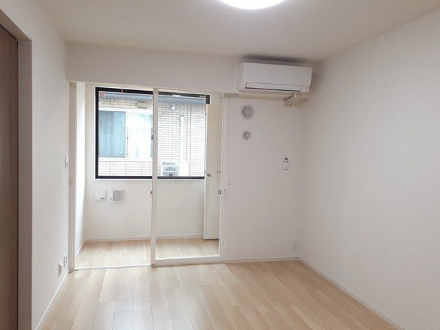 居室・リビング　ゆったりとした居間です