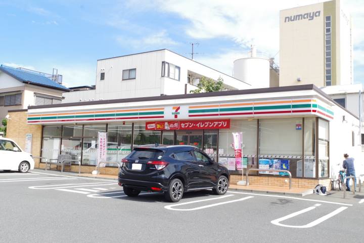 コンビニ　セブンイレブン　横須賀森崎１丁目（コンビニ）まで618m