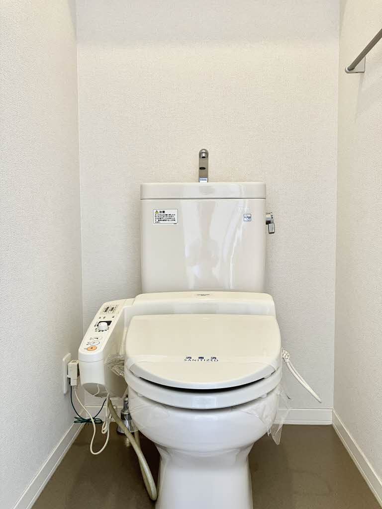トイレ　温水洗浄便座♪