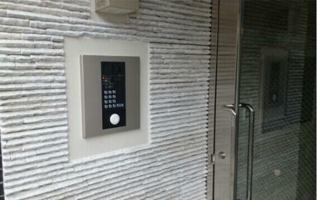 セキュリティ　安心のオートロックセキュリティ