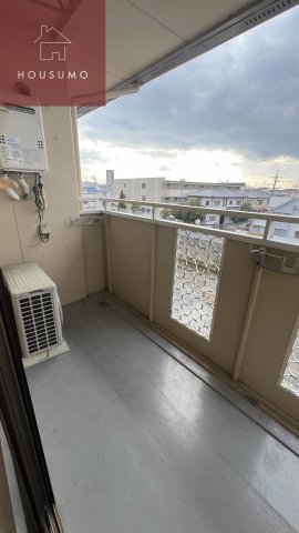 バルコニー　広々としたバルコニーです