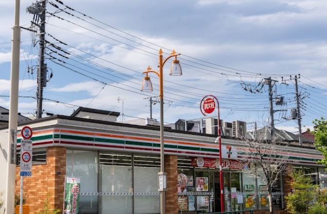 コンビニ　セブンイレブン 三鷹下連雀6丁目店（コンビニ）まで532m