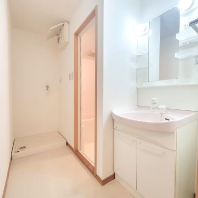洗面設備　部屋が別号室の写真です　現況優先