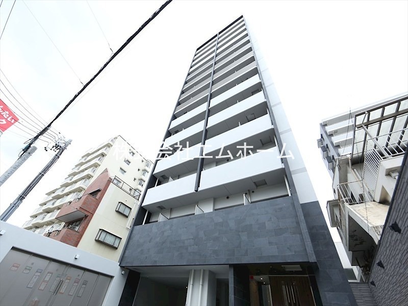 建物外観　オートロック　防犯カメラ　宅配BOX　敷地内ごみ置き場付