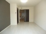 居室・リビング　同じ建物の別なお部屋
