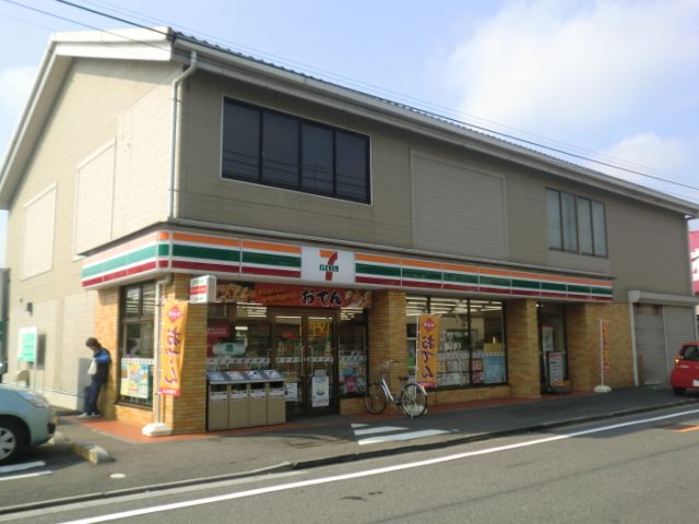 コンビニ　セブンイレブン（コンビニ）まで50m