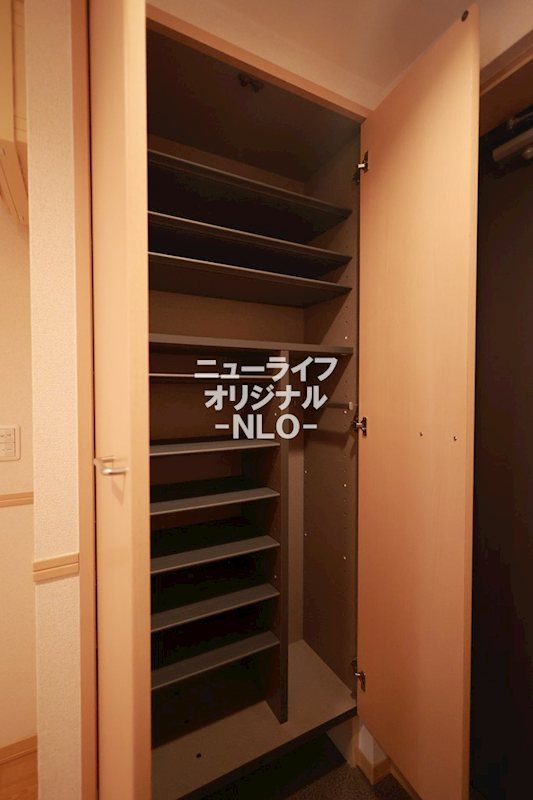 その他設備　大容量のシューズボックスで玄関周りもスッキリ！