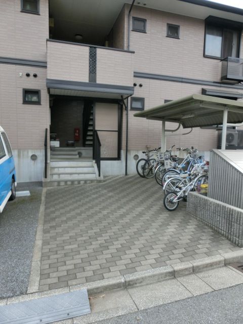 エントランス　物件への入口です。