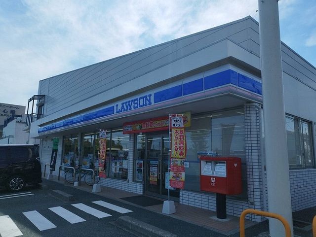 コンビニ　ローソン（コンビニ）まで800m