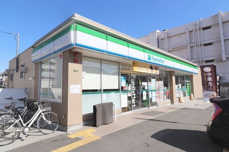 コンビニ　ファミリーマート生野巽中一丁目店（コンビニ）まで250m