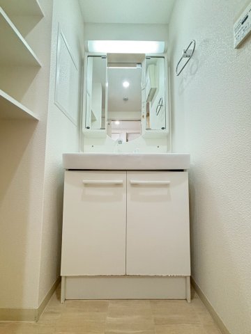 洗面設備　詳細は、RISUMO江坂本店までお問合せください♪