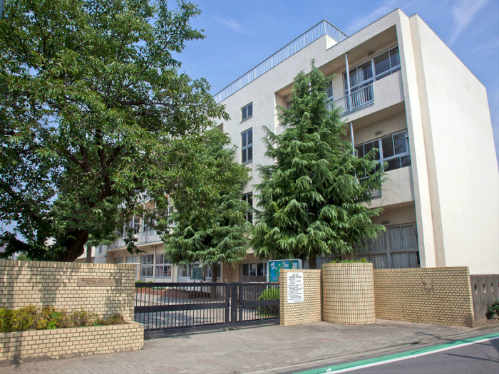 小学校　川越市立仙波小学校（小学校）まで650m