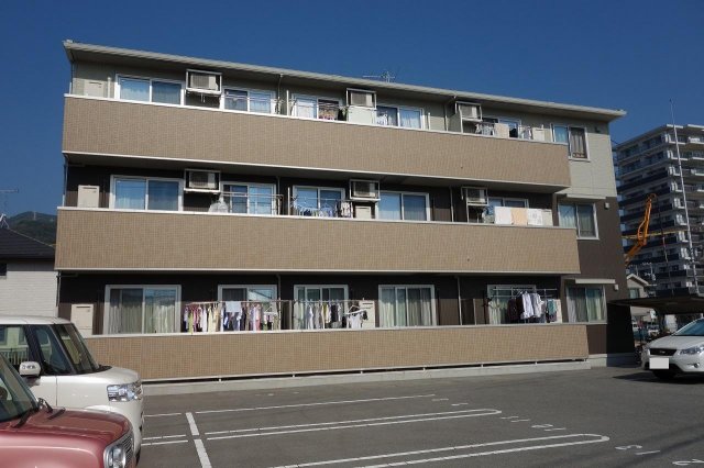 建物外観　2010年築　カーサ33
