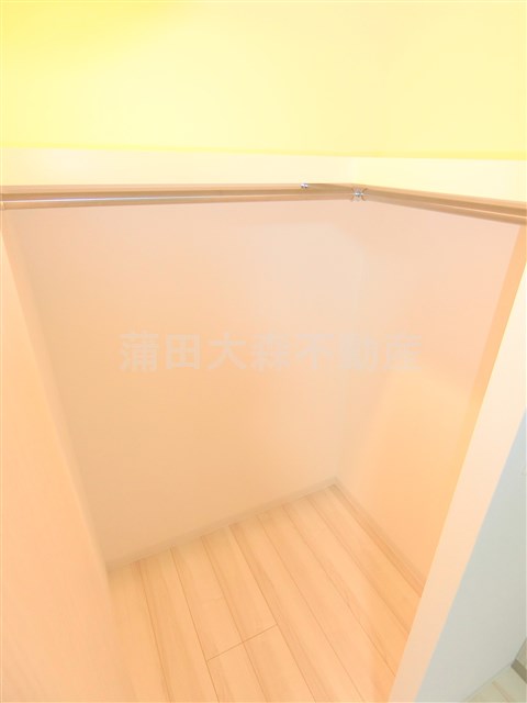収納　収納　ウォークインクローゼット！