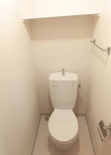 トイレ　（別タイプ参考写真）スカイコート板橋第3　板橋区板橋2