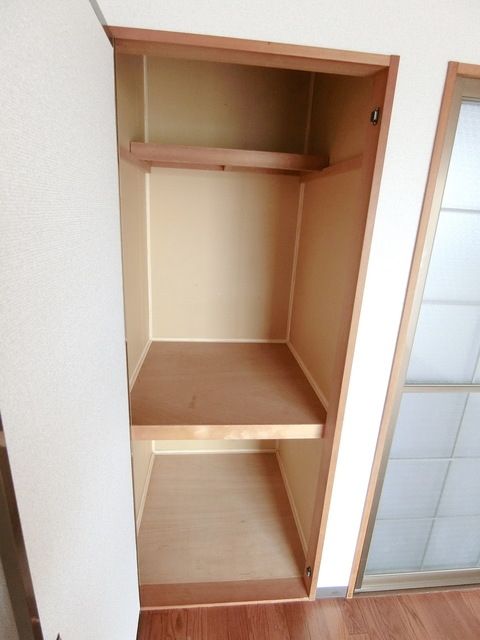 その他設備　☆洋室収納☆