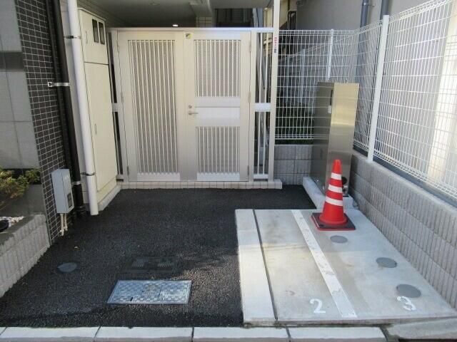 その他　バイク置き場