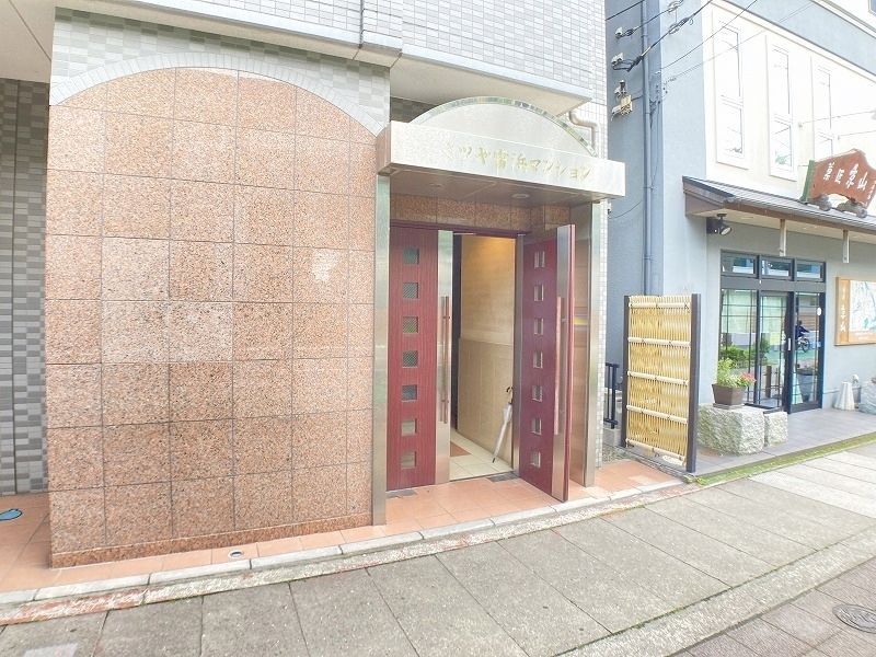 エントランス　エントランス
