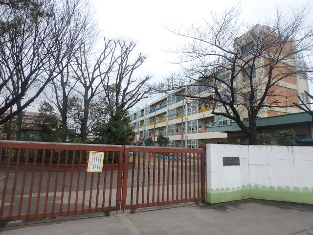 小学校　市立前川東小学校（小学校）まで370m
