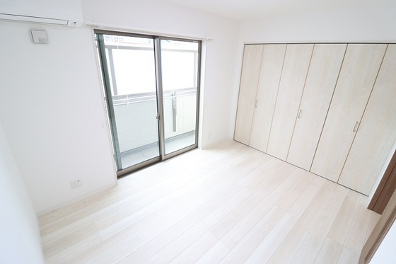 居室・リビング　※別部屋の写真です