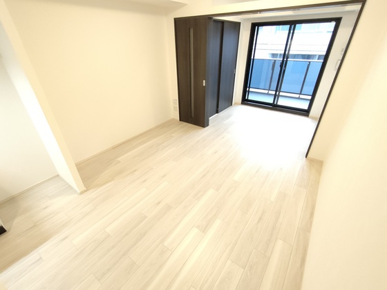 居室・リビング　※別部屋の写真です
