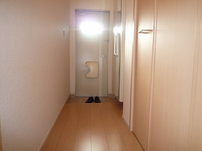 玄関　シンプルで使いやすい玄関です