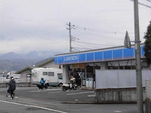 コンビニ　ローソン三島壱町田店（コンビニ）まで384m