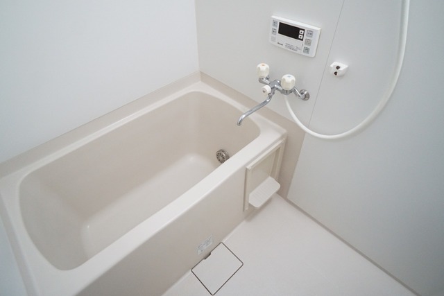 バス・シャワールーム　※別部屋の参考写真となります。