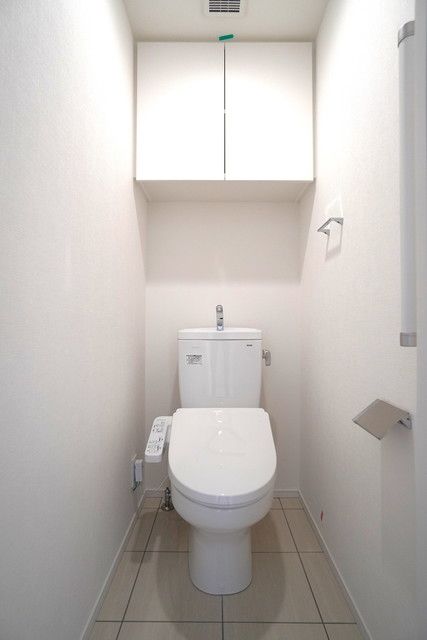 トイレ　※写真は同タイプ住戸です。