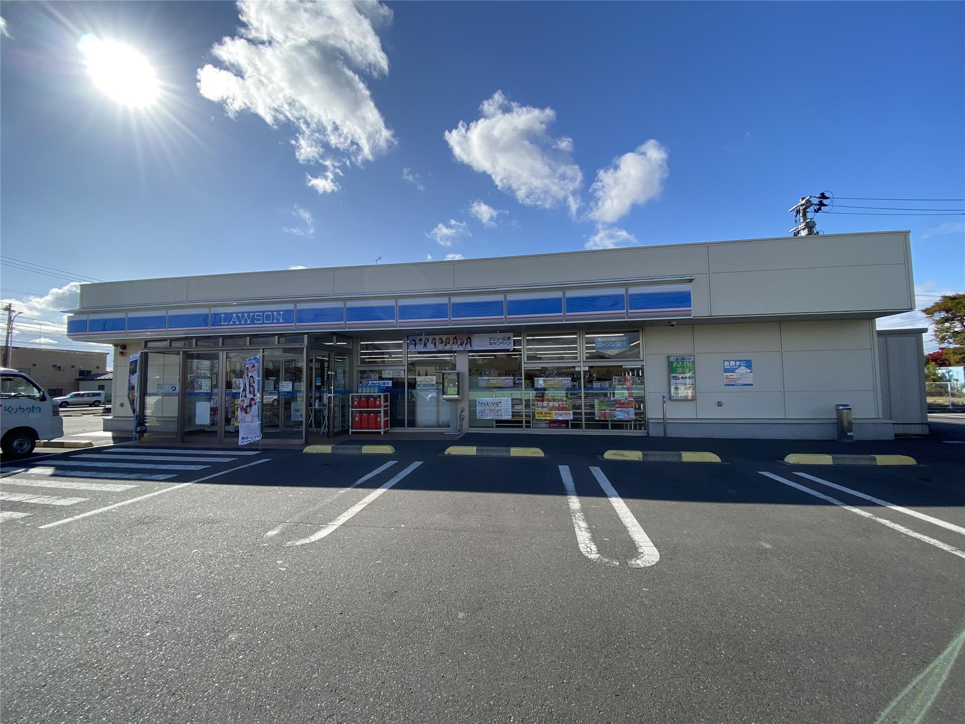 コンビニ　ローソン八戸内舟渡店（コンビニ）まで625m