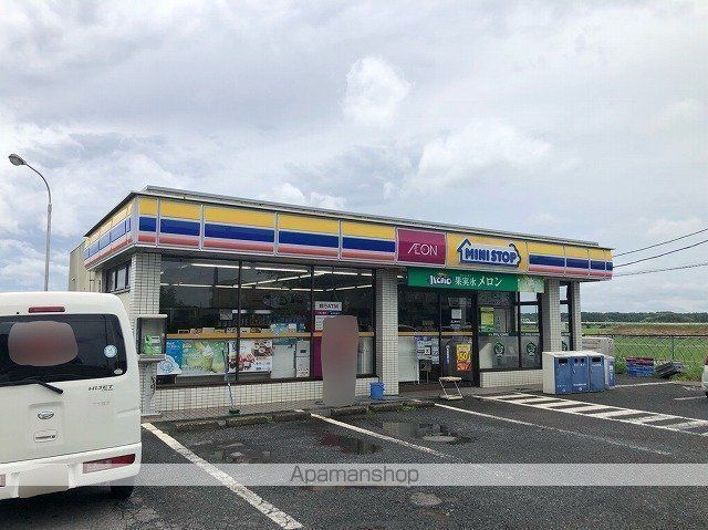 コンビニ　ミニストップ（コンビニ）まで3665m