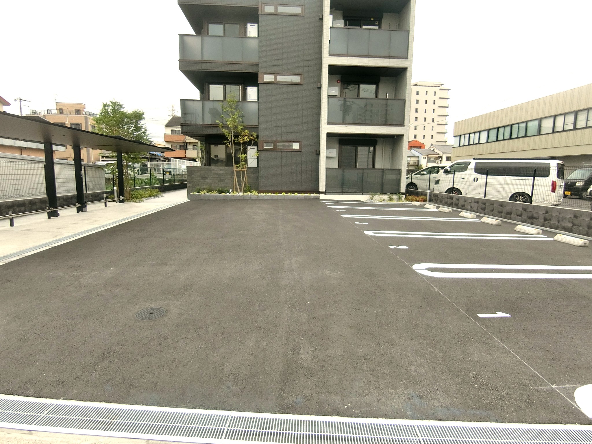 駐車場　敷地内に駐車場を完備です☆（要確認）