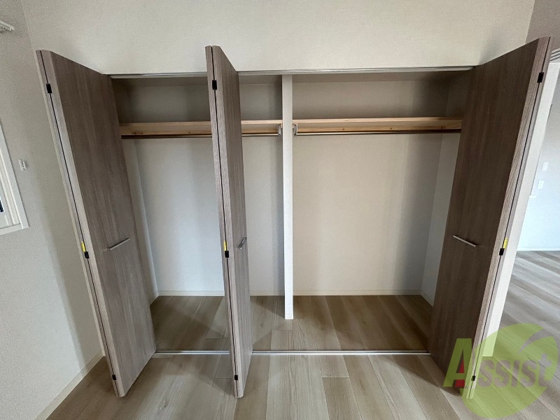 収納　寝室の収納になります。広々としてたくさん収納できます。