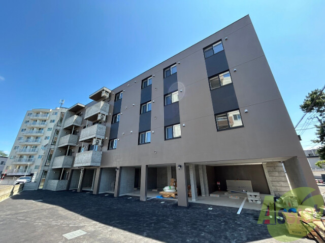 建物外観　札幌市東区北１１条東「Ｇｒａｎｄ－ＰｌａｃｅＮ１１Ｃｏｃｏｒ