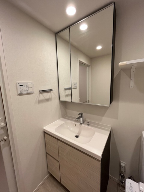 洗面設備　※写真は同タイプ住戸です。