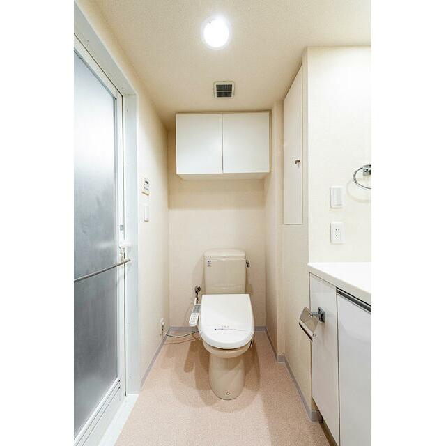 トイレ　※写真は同タイプ住戸です。