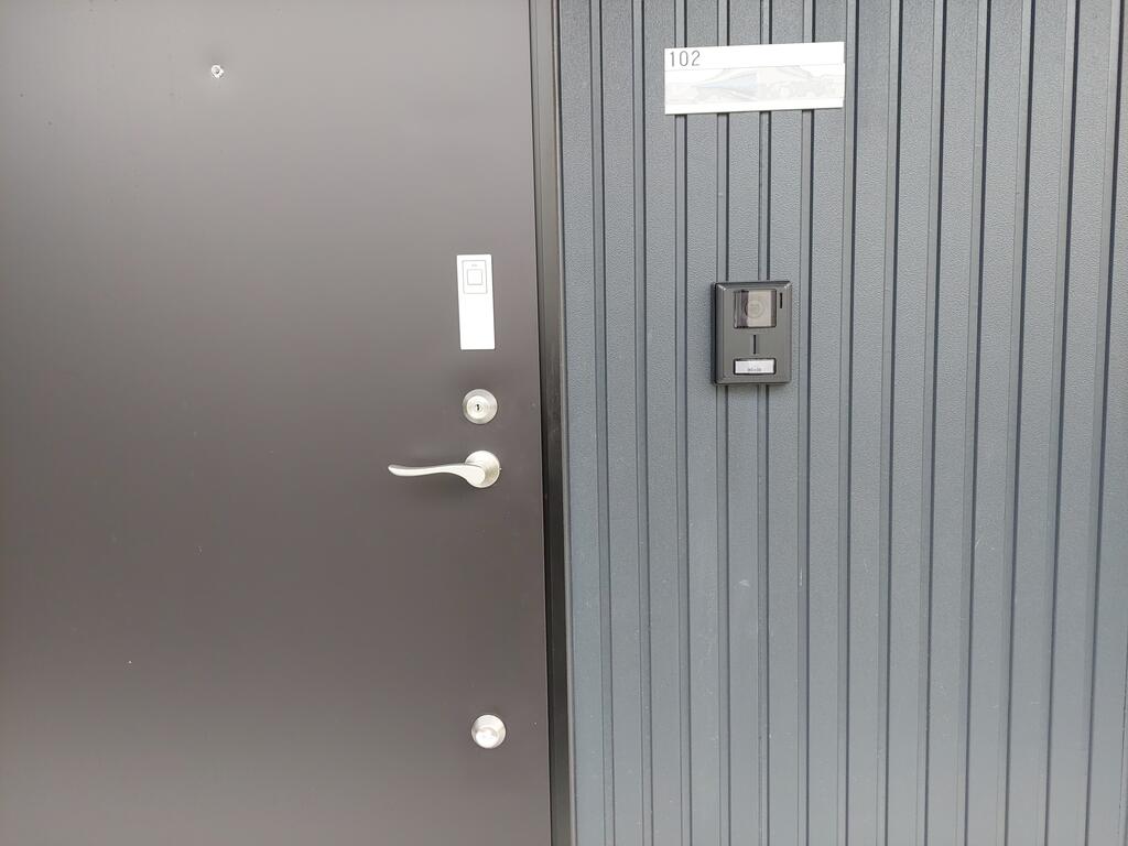 玄関　ダブルロックです