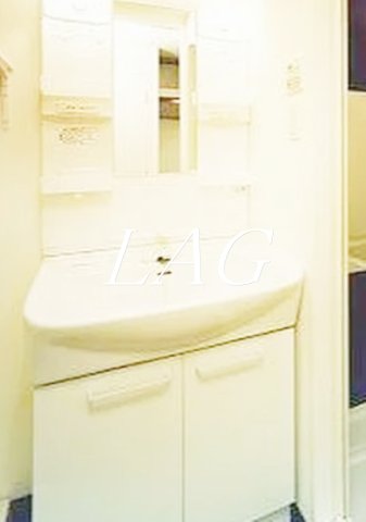 洗面設備　独立洗面台です。