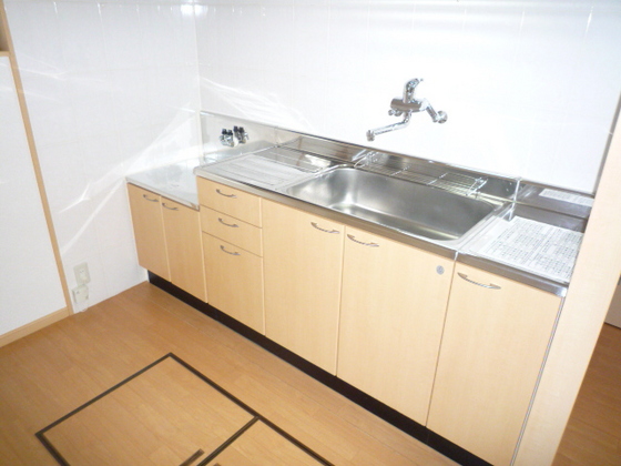 キッチン　※別部屋の写真です