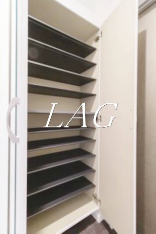 玄関　玄関です。