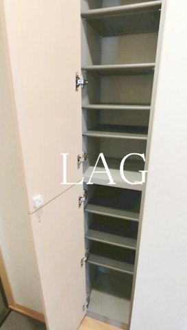 収納　シューズボックスです。