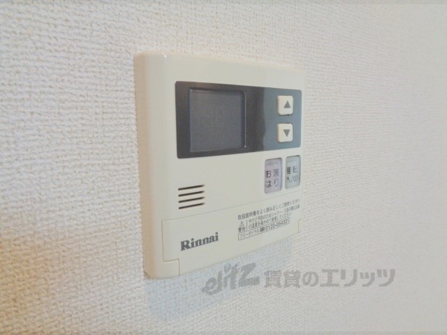 その他設備　給湯器リモコン