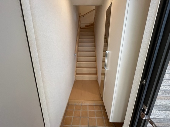 玄関　※別部屋の写真です