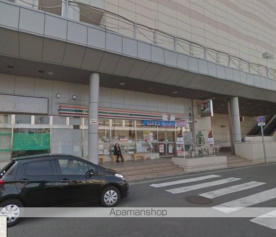 コンビニ　セブンイレブン高松瓦町駅東口（コンビニ）まで277m