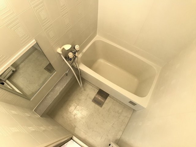 バス・シャワールーム　シンプルで使いやすい浴室です！
