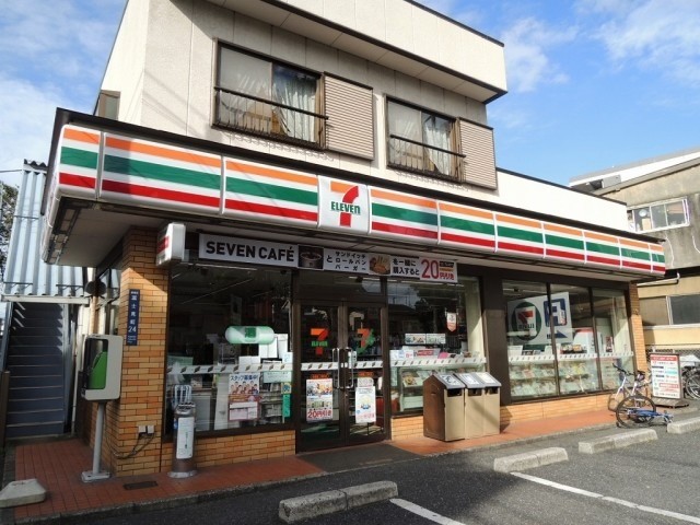 コンビニ　セブンイレブン板橋富士見町店（コンビニ）まで430m
