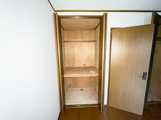 収納　※別部屋の写真です