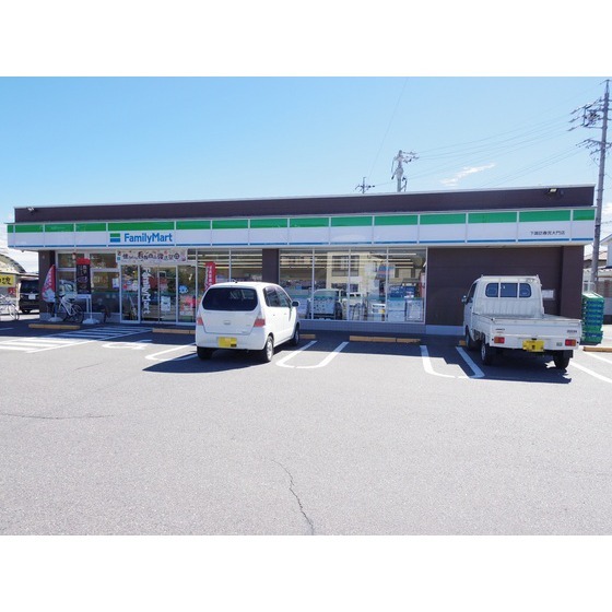 コンビニ　ファミリーマート下諏訪春宮大門店（コンビニ）まで723m