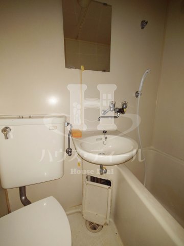 洗面設備　コンパクトで使いやすい洗面所